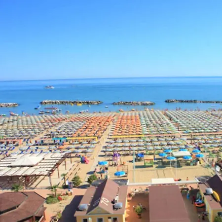 Apartment Functional In The Center Of By The Sea Cattolica